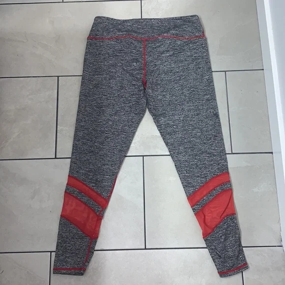 IU capri style workout pants size XL - Picture 3 of 3